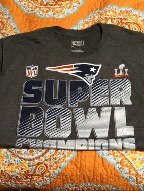 Fanatics New England Patriots Dark Gray Super Bowl Champions Tee